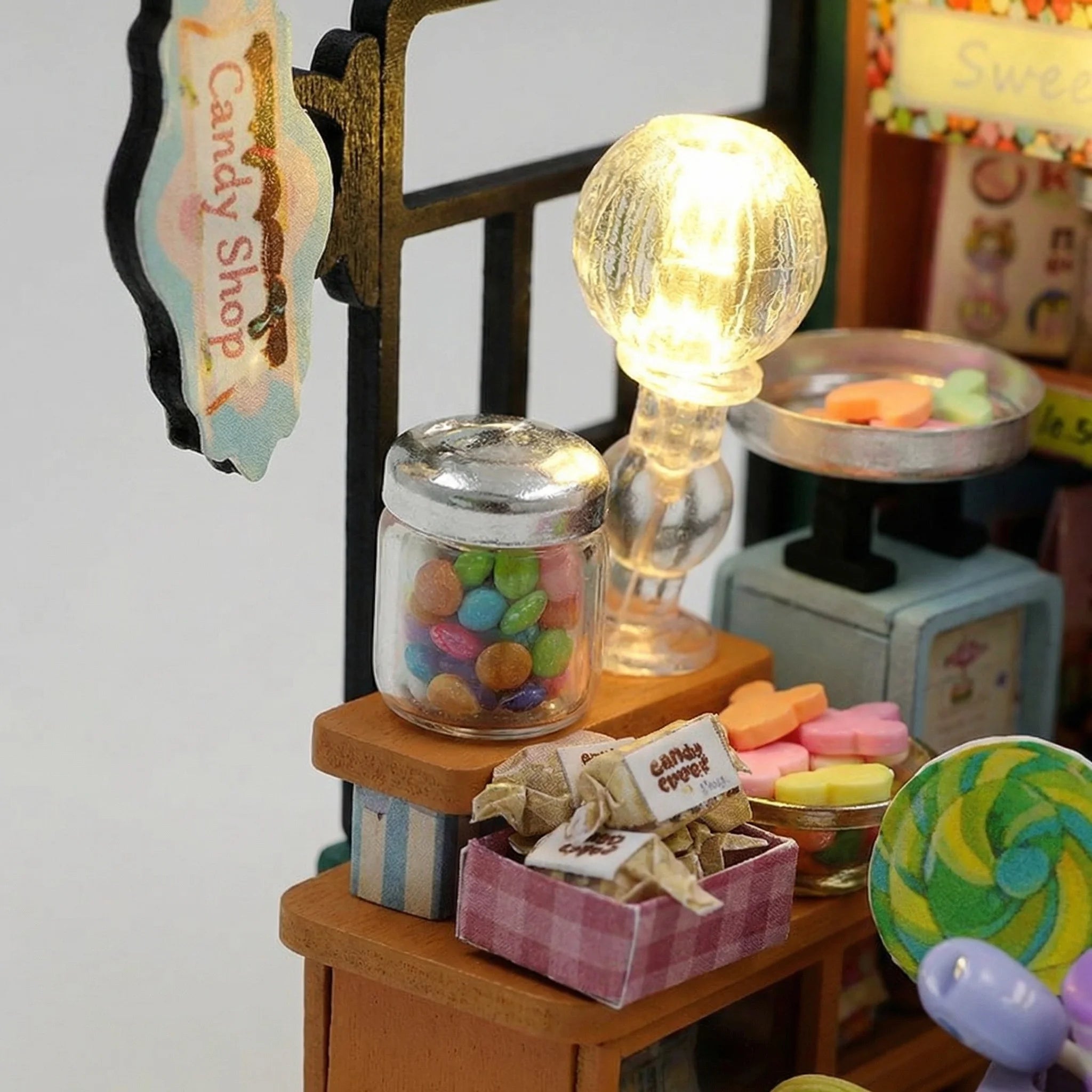 The Candy Counter – DIY craft kit detail | TinyCraft