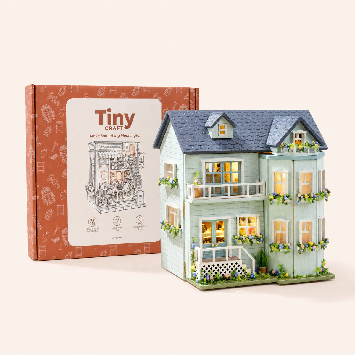 The Mint Gables finished kit with its TinyCraft gift box
