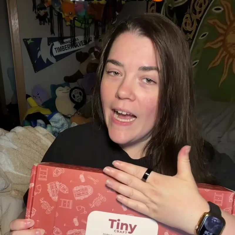 TinyCraft creator with her kit